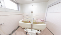 設備充実の介護浴場