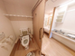 清潔なトイレの介護現場