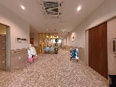 明るい玄関ホールです  