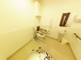 清潔で広いトイレスペース