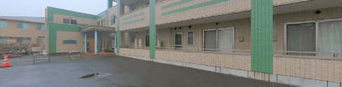 介護施設勤務地の駐車スペース