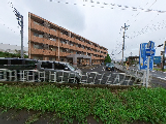 道路沿いの外観  