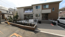 介護施設の外観と近隣