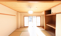 明るい和室の勤務地