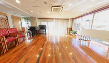 快適な職場のリビングルーム