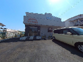 広々とした駐車場