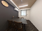 落ち着いた雰囲気の部屋