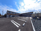 駐車スペースと建物