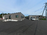 広々とした駐車場