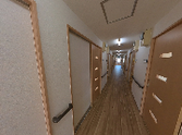 長い廊下の様子