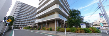 介護施設の外観と周辺環境