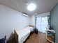 居室と車椅子がある部屋