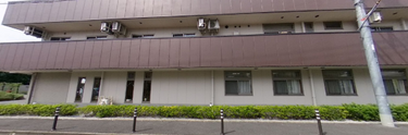 落ち着いた介護施設の外観