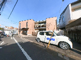 周囲の住宅街の風景
