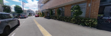 介護施設の外観と周辺環境