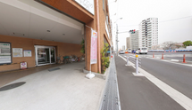 介護施設外観とアクセス