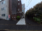 通り沿いの建物外観