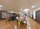 スタッフと入居者の交流