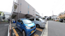 介護施設の外観と周辺環境