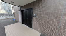 介護施設の外観とアクセス環境
