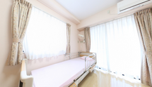 介護施設の個室風景