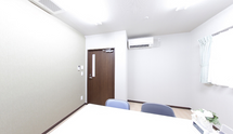 介護施設の個室の内観