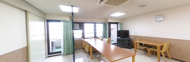 明るく開放的な共用エリア
