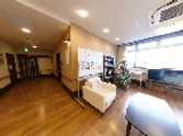 広々としたロビー風景