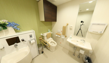 バリアフリーのトイレスペース