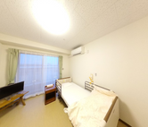 ゆったりとした居室の内部