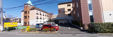 日当たりの良い介護施設外観