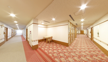 ケアホームの清潔な廊下
