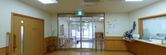 介護施設内の広々とした廊下