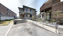 穏やかな地域の勤務地外観