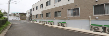 清潔感のある介護施設の外観