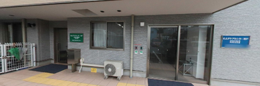 アクセス便利な施設正面