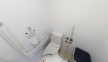 バリアフリーのトイレ設備写