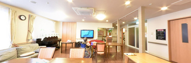 職員と入居者の共有スペース