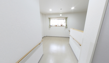 ケアホームのきれいな通路
