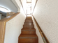 明るい階段と廊下