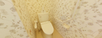 バリアフリー設計のトイレ空間
