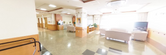 介護施設の受付と通路