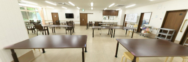 介護施設の居心地の良い食堂