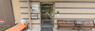 介護施設の外観と周辺環境
