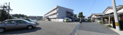 介護施設の外周と周辺の住宅