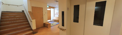 清潔なエレベーターホール