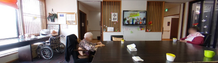 介護施設のリビングエリア