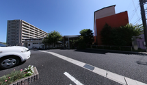 介護施設の外観とその周辺環境