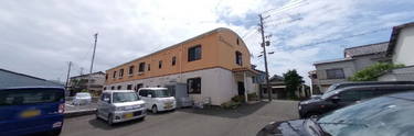 明るい介護施設の外覧