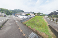 静かな場所にある施設外観
